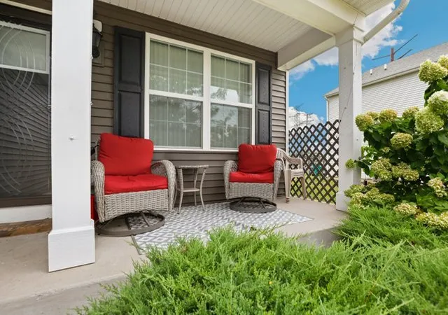Photo 2 of Single family home for sale at 1213 Prairie Crk Trl, Joliet, IL 60431 | MLS# 12753312 | Listing updated on 2026-10-05