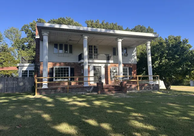 Photo 1 of Single family home for sale at 632 N Pershing St, Energy, IL 62933 | MLS# 12753313 | Listing updated on 2026-09-14