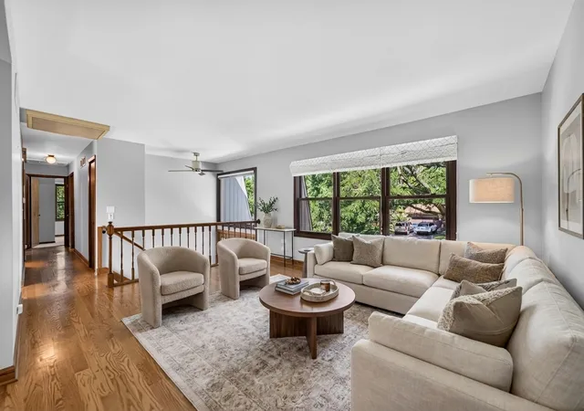 Photo 4 of Single family home for sale at 713 N Elm Cir, Itasca, IL 60143 | MLS# 12753324 | Listing updated on 2026-09-22