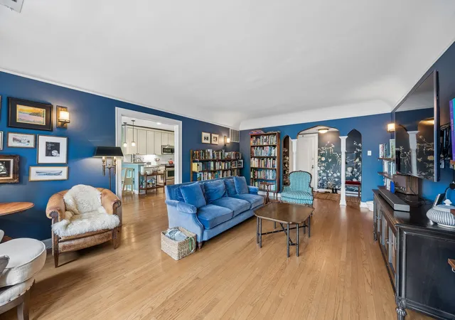 Photo 3 of Condo for sale at 1130 Washington Blvd #3A, Oak Park, IL 60302 | MLS# 12753342 | Listing updated on 2026-10-08