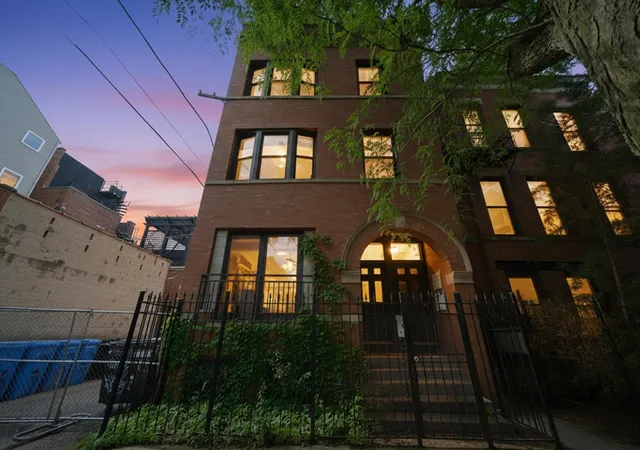 Photo 2 of Condo for sale at 2013 W Crystal St #1F, Chicago, IL 60622 | MLS# 12753343 | Listing updated on 2026-09-14