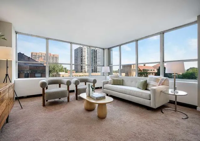 Photo 2 of Sale Pending at 655 W Irving Park Rd #410, Chicago, IL 60613 | MLS# 12753353 | Listing updated on 2026-09-29