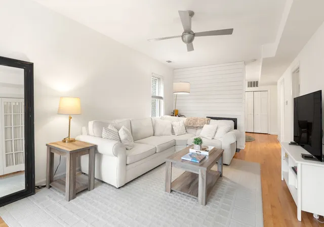 Photo 3 of Condo for sale at 3134 N Clifton Ave #3E, Chicago, IL 60657 | MLS# 12753362 | Listing updated on 2026-09-29