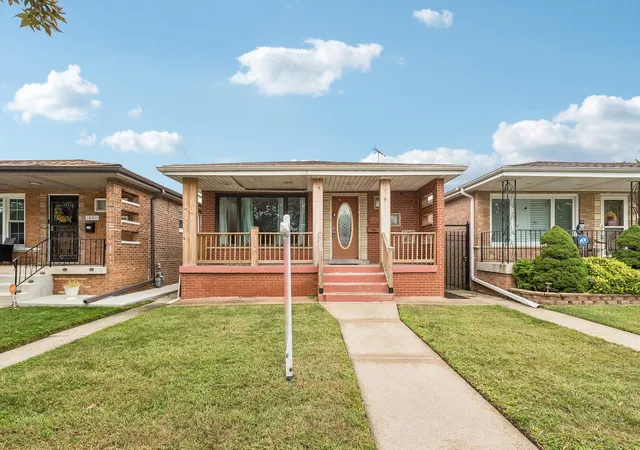Photo 1 of Sale Pending at 10513 S Avenue E, Chicago, IL 60617 | MLS# 12753401 | Listing updated on 2026-10-01