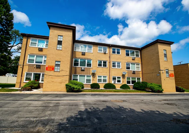 Photo 2 of Condo for sale at 10741 S Pulaski Rd #2C, Chicago, IL 60655 | MLS# 12753420 | Listing updated on 2026-09-23