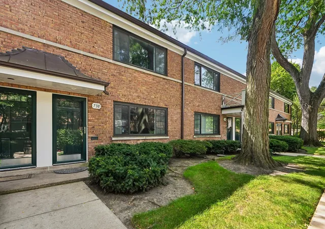 Photo 2 of Townhouse for sale at 738 Dodge Ave, Evanston, IL 60202 | MLS# 12753428 | Listing updated on 2026-09-15