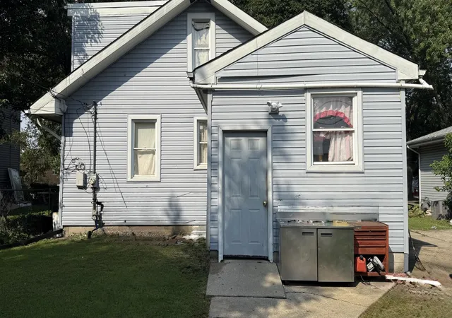 Photo 2 of Land for sale at 1939 Pine St, Des Plaines, IL 60018 | MLS# 12753429 | Listing updated on 2026-09-14