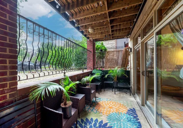 Listing Photo 5 - Condo for sale in building located at 4222 S King Dr, Chicago, IL 60653 - Unit #1S