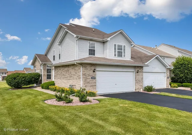 Photo 1 of Townhouse for sale at 5324 Crosswind Dr, Richton Park, IL 60471 | MLS# 12753452 | Listing updated on 2026-09-21