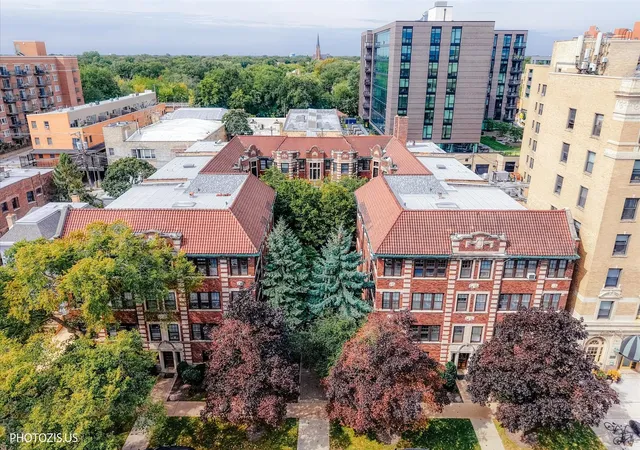 Photo 2 of Condo for sale at 846 Hinman Ave #2, Evanston, IL 60202 | MLS# 12753457 | Listing updated on 2026-09-22