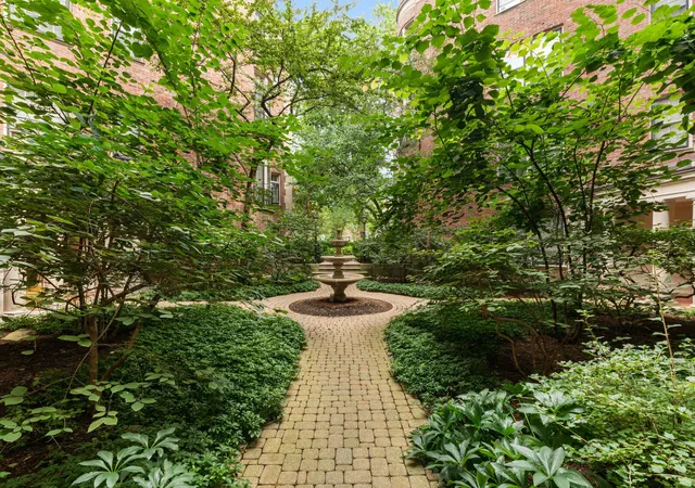 Photo 3 of Condo for sale at 946 Michigan Ave #3C, Evanston, IL 60202 | MLS# 12753462 | Listing updated on 2026-10-08