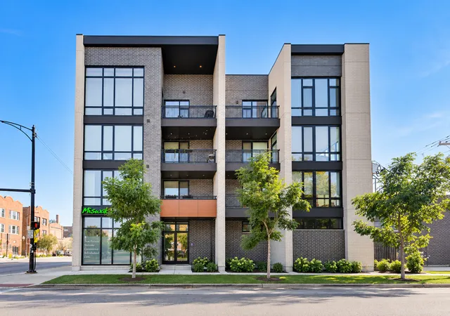 Photo 1 of Condo for sale at 2405 W Iowa St #402, Chicago, IL 60622 | MLS# 12753463 | Listing updated on 2026-09-16