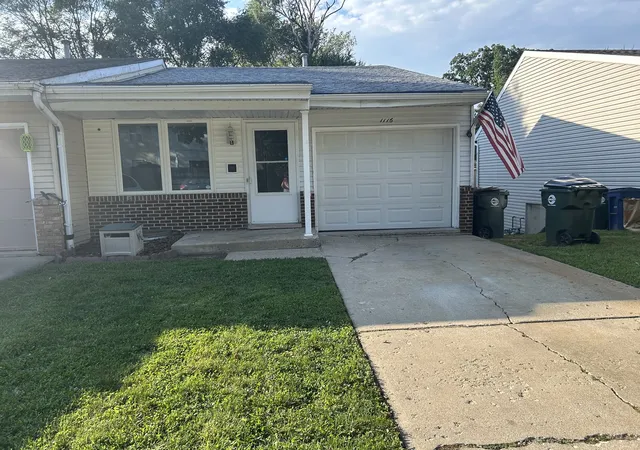 Photo 1 of Townhouse for sale at 1116 Stratford Ln, Algonquin, IL 60102 | MLS# 12753478 | Listing updated on 2026-09-15