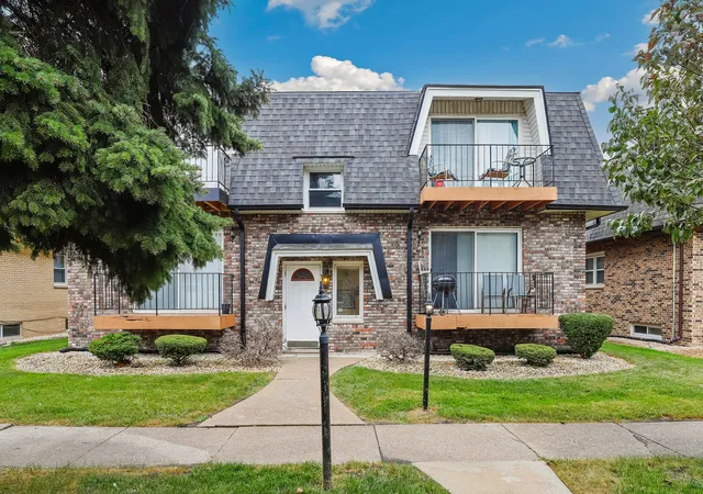Multi family home for sale at 10422 Major Ave, Oak Lawn, IL 60453 | MLS# 12753479 | Listing updated on 2026-09-15