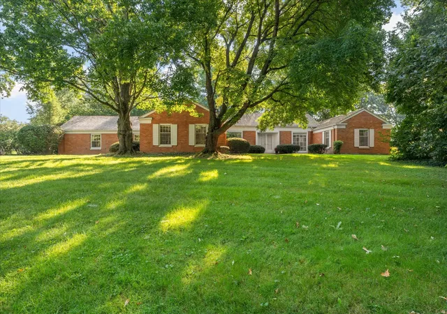 Photo 1 of Single family home for sale at 1110 Country Ln, Champaign, IL 61821 | MLS# 12753484 | Listing updated on 2026-09-27