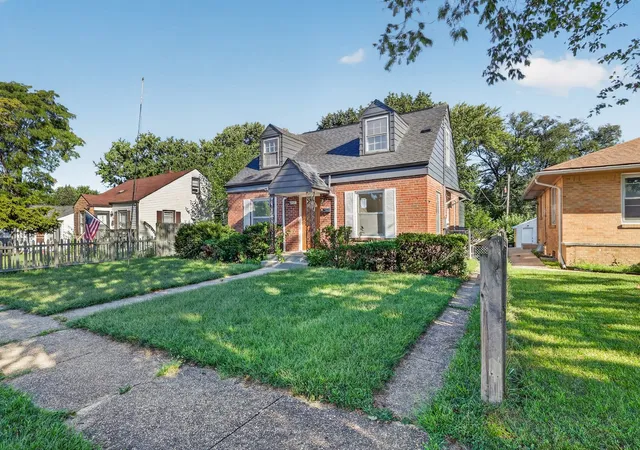 Photo 3 of Single family home for sale at 2917 Lawndale Ave, Rockford, IL 61101 | MLS# 12753488 | Listing updated on 2026-09-14