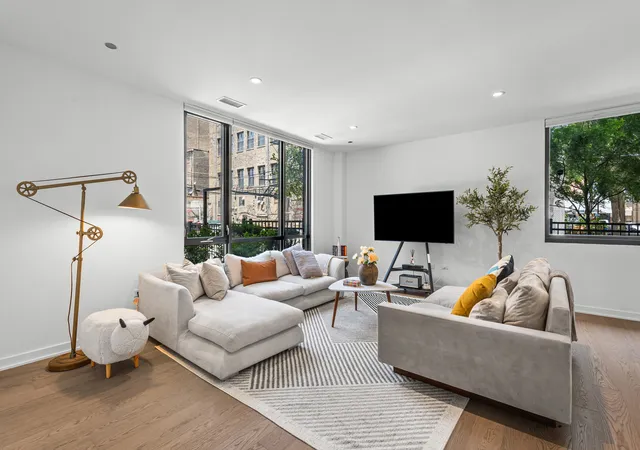 Photo 3 of Condo for sale at 1648 W Division St #110, Chicago, IL 60622 | MLS# 12753491 | Listing updated on 2026-10-08