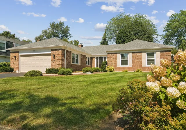 Single family home for sale at 1012 W Mallard Dr, Palatine, IL 60067 | MLS# 12753497 | Listing updated on 2026-09-24