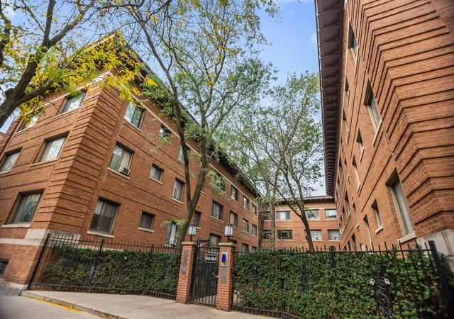 Photo 2 of Condo for sale at 810 W Lakeside Pl #107, Chicago, IL 60640 | MLS# 12753511 | Listing updated on 2026-09-15
