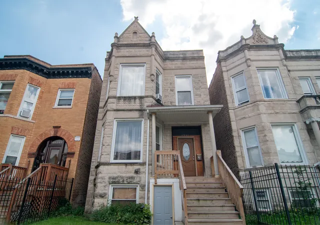 Multi family home for sale at 4331 W Adams St, Chicago, IL 60624 | MLS# 12753516