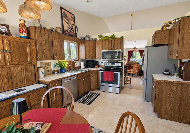 Photo 4 of Townhouse for sale at 801 W Mckinley Rd, Ottawa, IL 61350 | MLS# 12753526 | Listing updated on 2026-09-15