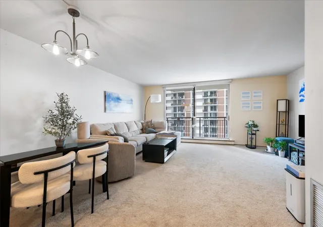 Photo 3 of Condo for sale at 6007 N Sheridan Rd #24D, Chicago, IL 60660 | MLS# 12753535 | Listing updated on 2026-10-20