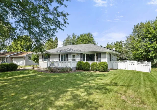 Single family home for sale at 431 Ashelford Ct, Byron, IL 61010 | MLS# 12753545