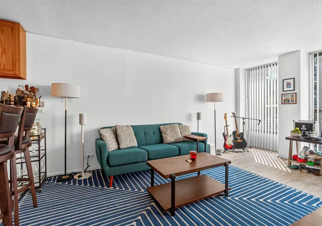 Photo 3 of Condo for sale at 230 E Ontario St #1304, Chicago, IL 60611 | MLS# 12753584 | Listing updated on 2026-09-15