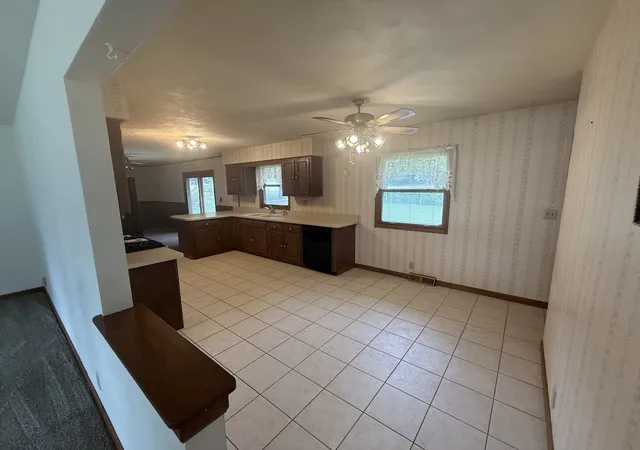 Photo 3 of Sale Pending at 6194 Abington Dr, Rockford, IL 61109 | MLS# 12753586 | Listing updated on 2026-09-13