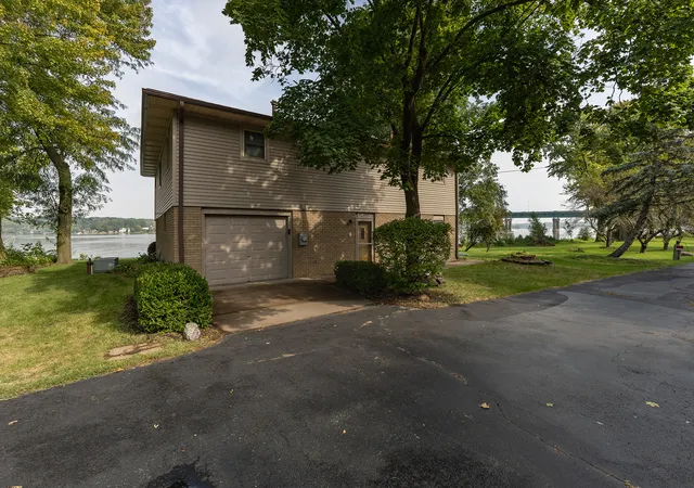 Photo 1 of Single family home for sale at 18223 Route 84 N, East Moline, IL 61244 | MLS# 12753588 | Listing updated on 2026-09-26