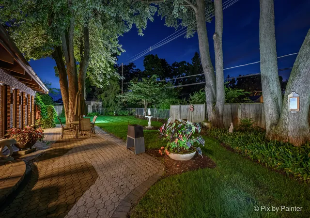 Photo 4 of Single family home for sale at 1916 W Grandview Dr, Johnsburg, IL 60051 | MLS# 12753592 | Listing updated on 2026-09-14