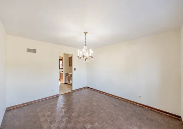 Photo 3 of Single family home for sale at 1609 Barry Ln, Glenview, IL 60025 | MLS# 12753604 | Listing updated on 2026-10-20