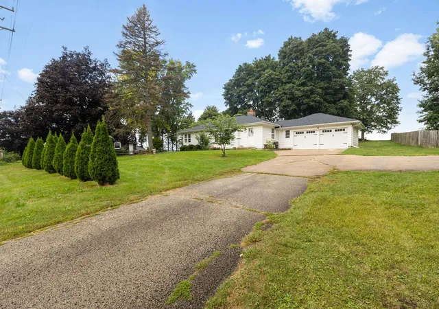 Photo 2 of Single family home for sale at 40w754 Route 64 Hwy, Wasco, IL 60183 | MLS# 12753616 | Listing updated on 2026-09-21