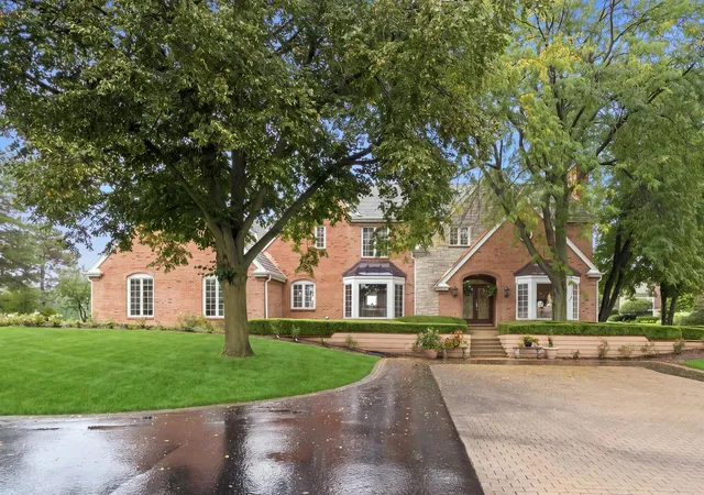 Single family home for sale at 4 S Wynstone Dr, North Barrington, IL 60010 | MLS# 12753618