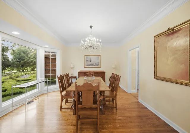 Photo 4 of Single family home for sale at 4 S Wynstone Dr, North Barrington, IL 60010 | MLS# 12753618 | Listing updated on 2026-09-24