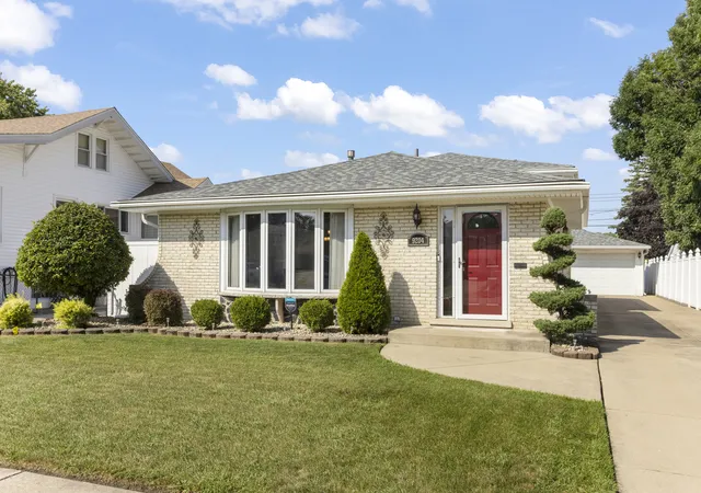 Photo 2 of Single family home for sale at 9204 Parkside Ave, Oak Lawn, IL 60453 | MLS# 12753624 | Listing updated on 2026-09-25