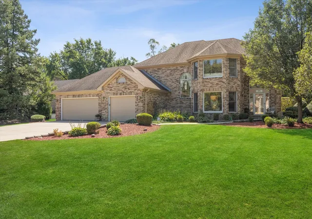 Photo 1 of Single family home for sale at 409 Claire Ln, Prospect Heights, IL 60070 | MLS# 12753639 | Listing updated on 2026-09-23