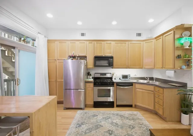 Photo 1 of Condo for sale at 827 W Lawrence Ave #1S, Chicago, IL 60640 | MLS# 12753643 | Listing updated on 2026-10-07