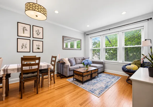 Photo 2 of Condo for sale at 2152 W Ainslie St #D3, Chicago, IL 60625 | MLS# 12753644 | Listing updated on 2026-09-14