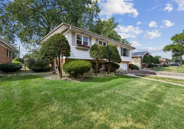 Photo 1 of Sale Pending at 541 E 166th Place, South Holland, IL 60473 | MLS# 12753650 | Listing updated on 2026-09-24