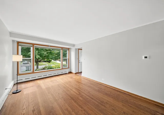 Photo 2 of Single family home for sale at 4312 W 109th Street, Oak Lawn, IL 60453 | MLS# 12753653 | Listing updated on 2026-10-03