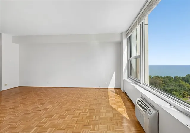 Photo 4 of Condo for sale at 3600 N Lake Shore Dr #2209, Chicago, IL 60613 | MLS# 12753656 | Listing updated on 2026-09-12