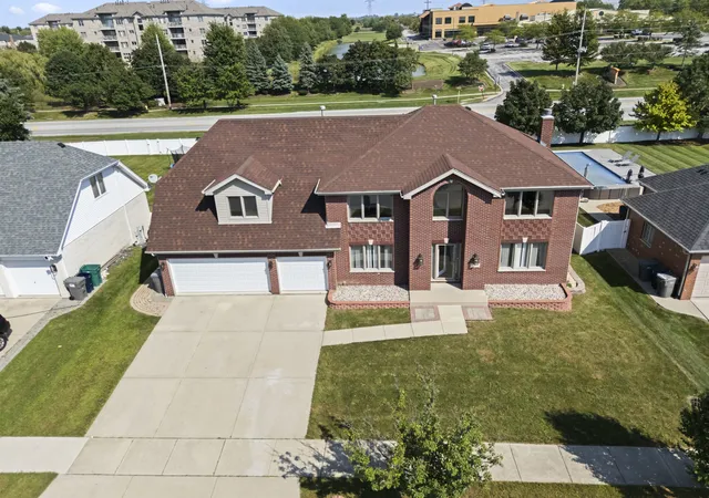 Photo 2 of Single family home for sale at 18219 Autumn Ridge Dr, Orland Park, IL 60467 | MLS# 12753668 | Listing updated on 2026-09-14