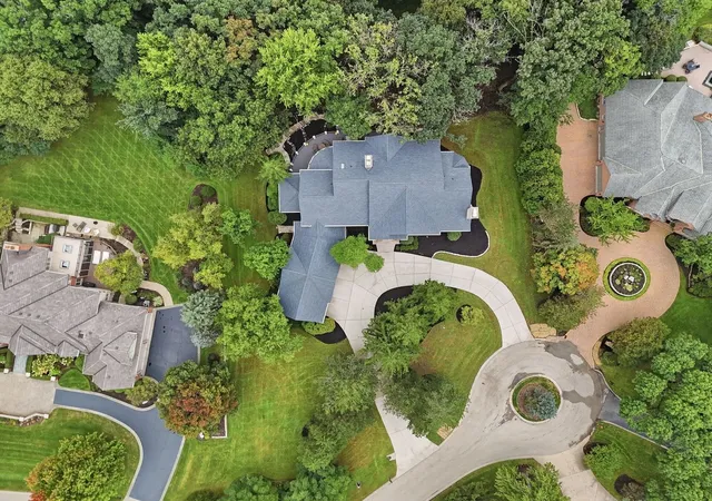 Photo 4 of Single family home for sale at 3 Hillburn Ct, North Barrington, IL 60010 | MLS# 12753671 | Listing updated on 2026-09-24
