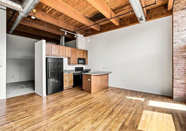 Photo 3 of Condo for sale at 1500 W Monroe St #411, Chicago, IL 60607 | MLS# 12753679 | Listing updated on 2026-10-03