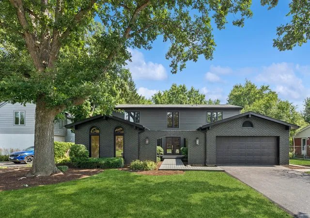 Photo 1 of Single family home for sale at 1695 Overland Trl, Deerfield, IL 60015 | MLS# 12753708 | Listing updated on 2026-09-16
