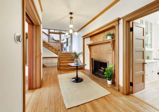 Photo 4 of Single family home for sale at 225 Hamilton St, Evanston, IL 60202 | MLS# 12753717 | Listing updated on 2026-10-04