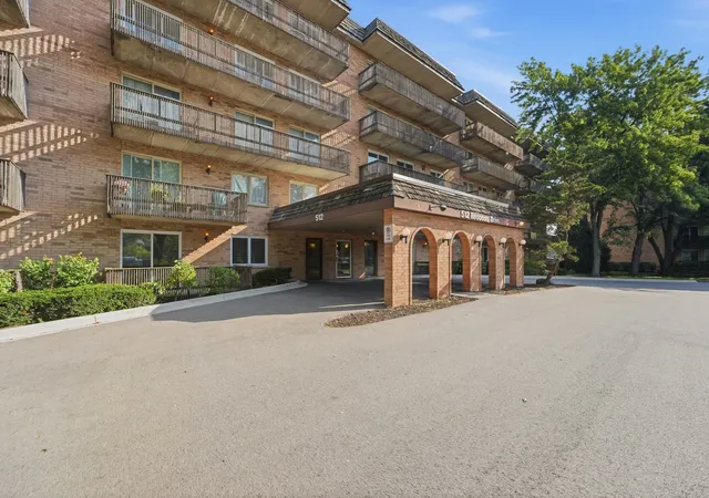 Condo for sale at 512 Redondo Dr #509, Downers Grove, IL 60516 | MLS# 12753718 | Listing updated on 2026-09-23