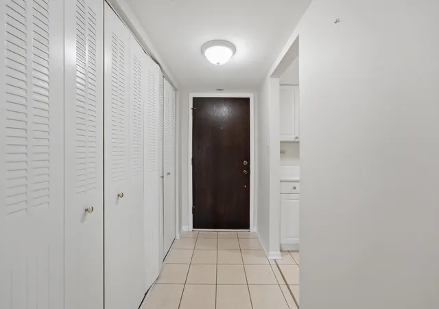 Photo 4 of Condo for sale at 512 Redondo Dr #509, Downers Grove, IL 60516 | MLS# 12753718 | Listing updated on 2026-09-23