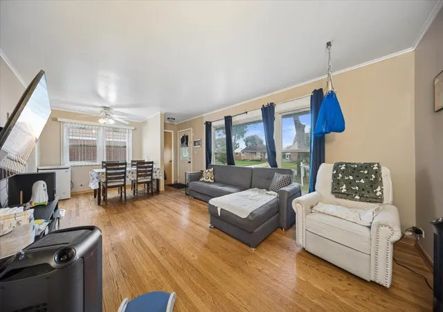 Photo 3 of Single family home for sale at 1372 S 6th Avenue, Des Plaines, IL 60018 | MLS# 12753722 | Listing updated on 2026-09-29